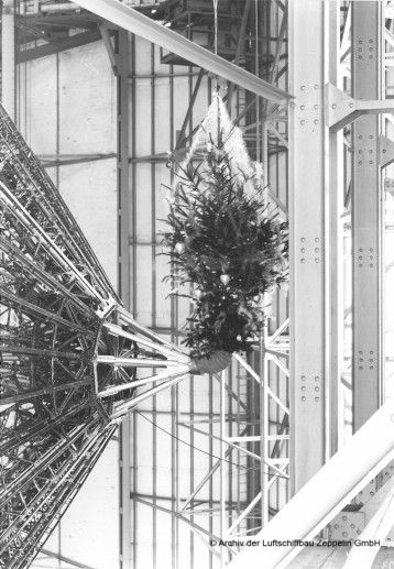 Christmas tree on mooring post of LZ-129 Hindenburg