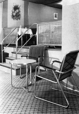 LZ-130 Lounge, with stairs to Dining Room