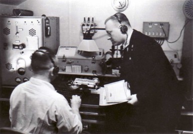 radio-room Hindenburg Radio Room