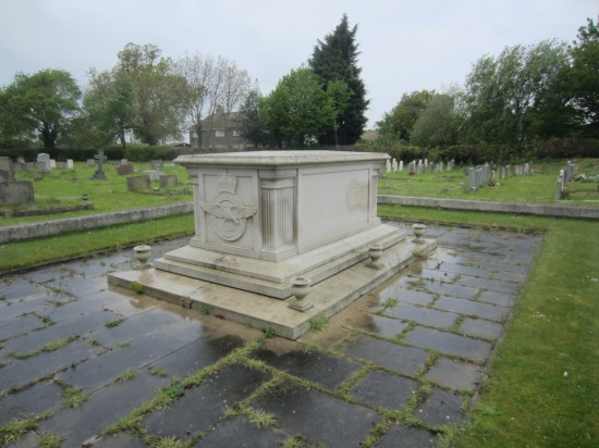 R.101 Memorial in Cardington
