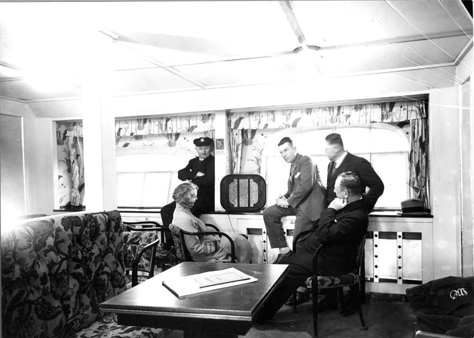 Radio in lounge of LZ-127 Graf Zeppelin