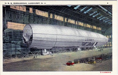 Airship USS Shenandoah under construction
